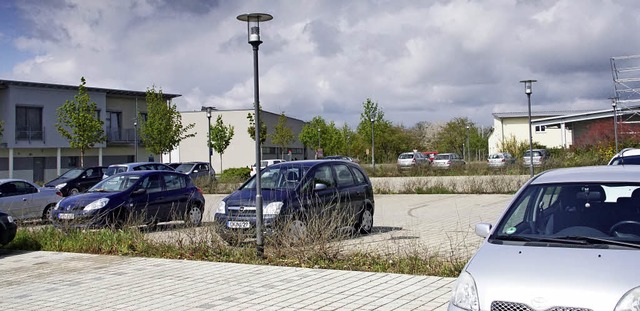 Die Grundschule soll neben  dem Bauhof...elbarer Nhe zum Brgerhaus entstehen.  | Foto: Ilona Hge