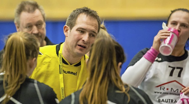 &#8222;Er lebt fr den Handball&#8220;: der Brombacher Trainer Igor Bojic   | Foto: Grant Hubbs