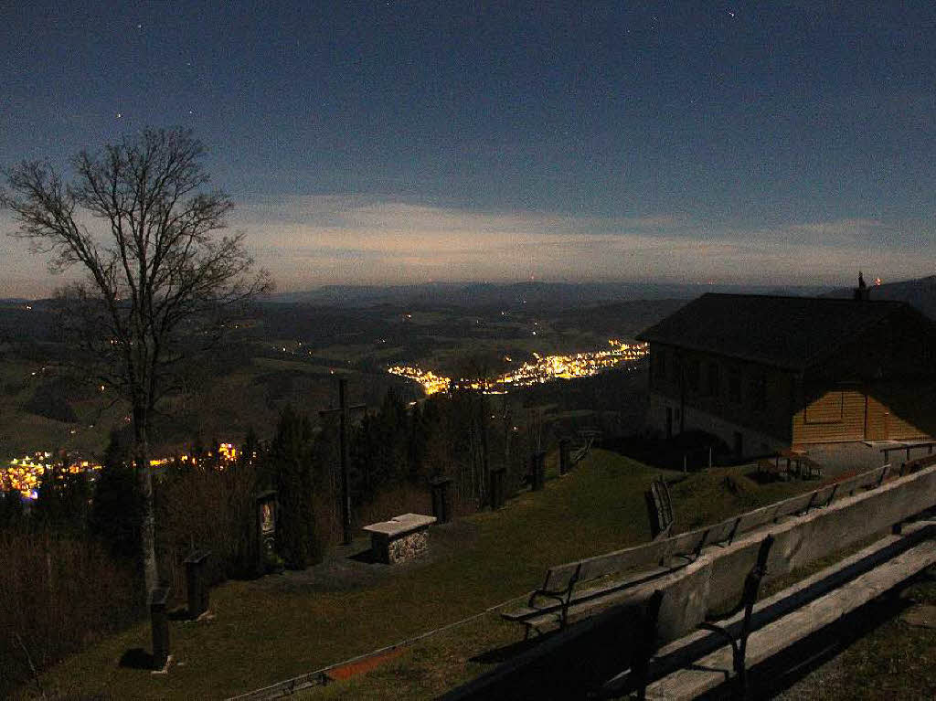 Blick vom Hrnleberg in einer Vollmondnacht
