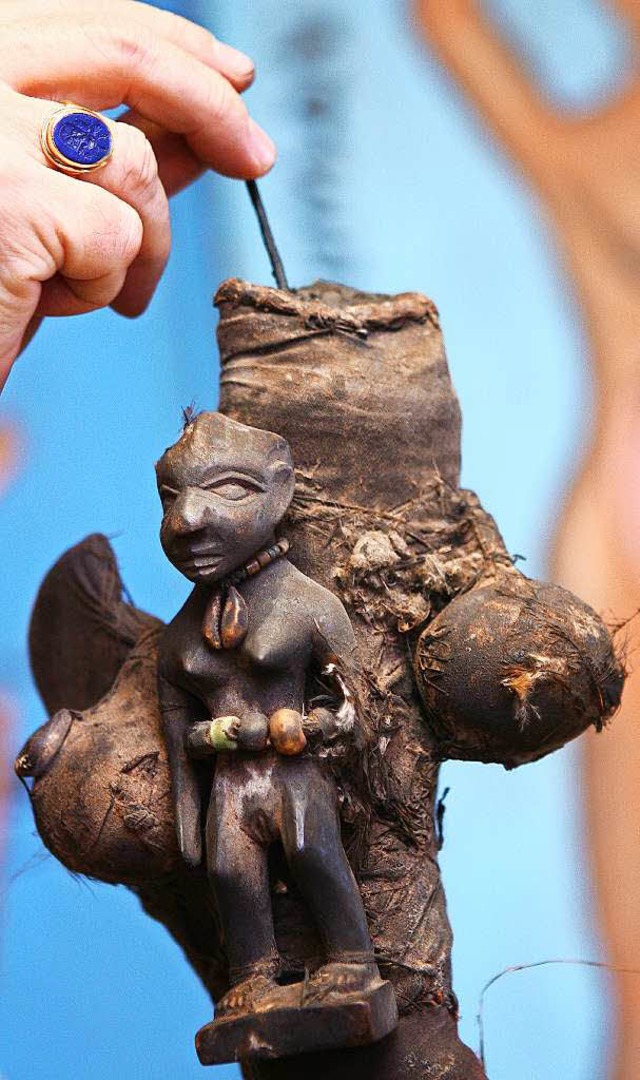 Mit Voodoo-Ritualen sollen die Menschenhndler ihren Opfern gedroht haben.   | Foto: Symbolbild: dpa