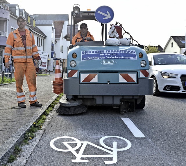 Fugnger, Radfahrer und Autofahrer be...Grenzach jeder ihren eigenen Bereich.   | Foto: Martin Eckert