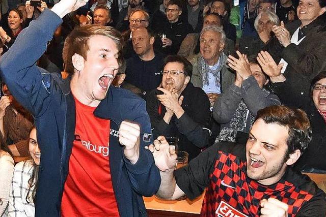 Aufschrei in Freiburg: Die Fans bejubeln den Aufstieg
