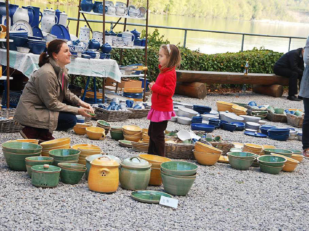 Eindrcke vom 20. Tpfer- und Knstlermarkt in Schloss Beuggen