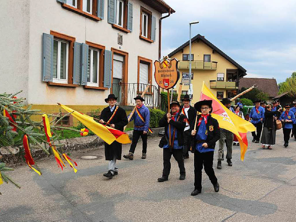 Die Bleibacher Bllerschtzen und Biedermeierdamen