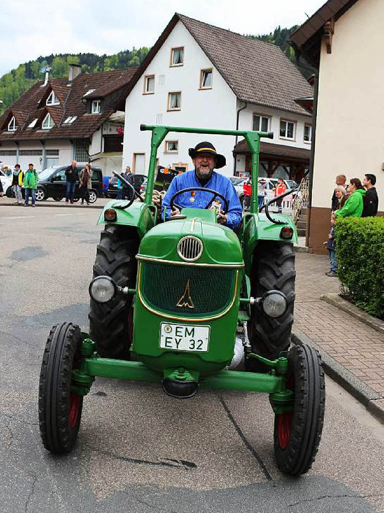 Immer eine Augenweide die historischen Schlepper beim Umzug