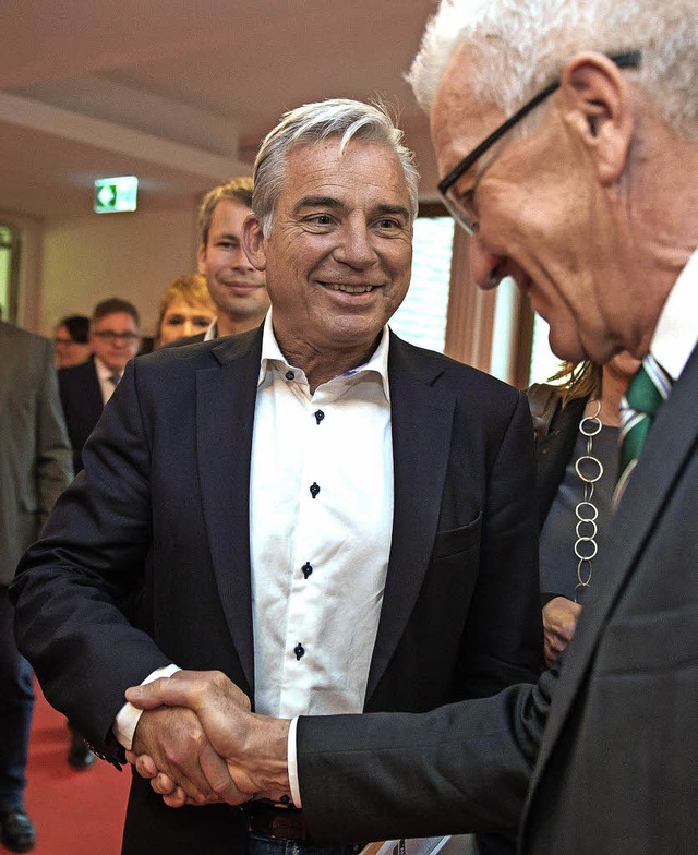 Schon handelseinig? Koalitionre Strobl (l.) und Kretschmann    | Foto: DPA