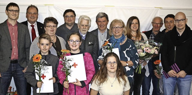 Fr langjhrige Mitgliedschaften wurden Kollnauer DRK-Mitglieder geehrt.   | Foto: Karin Heiss