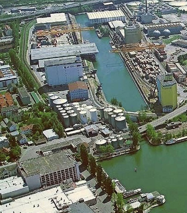 Einige Firmen im   Basler Rheinhafen s...wieder Quelle von Lrmbelstigungen.    | Foto: Schweizer Rheinhfen