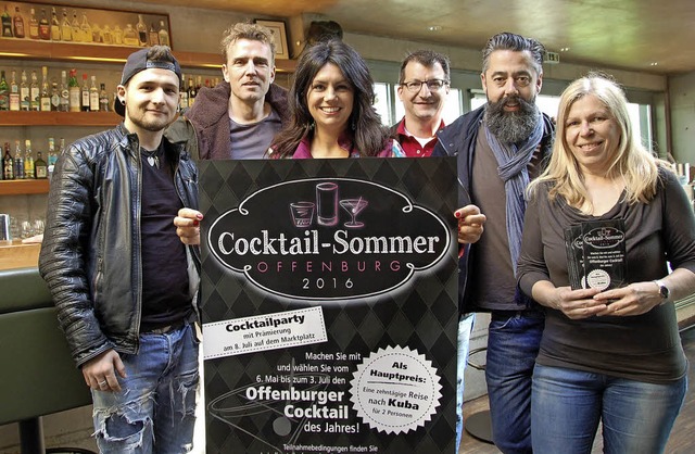 Prsentierten den Cocktail-Sommer (von...und Andrea Dell&#8217;Olio (Laufsteg)   | Foto: Hubert Rderer