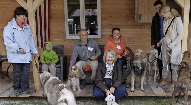 Marcel und Nicole German-Oberstein (hi... der Hundepension einen Traum erfllt.  | Foto: Marion Rank