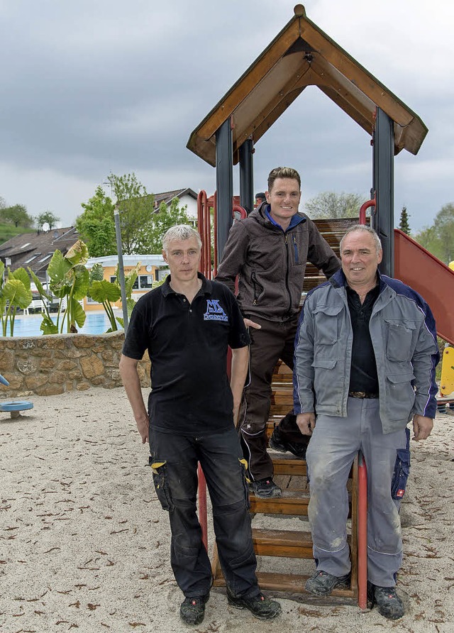 Das Schwimmbadteam: (von links) Klaus ...alladino und Teamchef Edgar Koslowski.  | Foto: Olaf MIchel