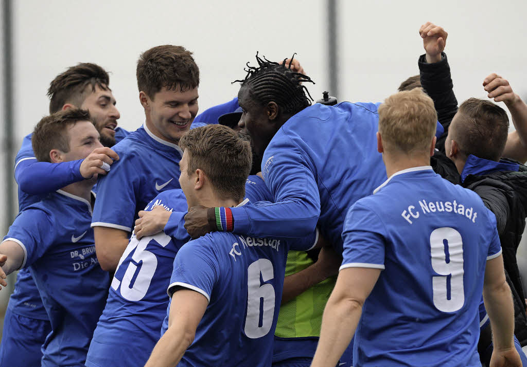 Nach 24 Minuten führt FC Neustadt 30 Landesliga Staffel 3 Badische