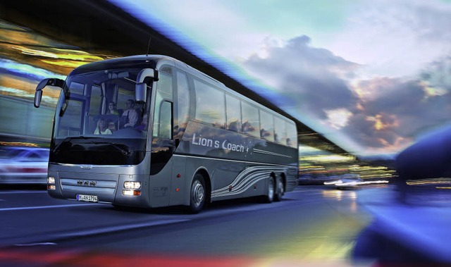 Ab in die Zukunft: Bus fahren wird auch bei  jngerenFahrgsten immer beliebter.  | Foto:  BDO