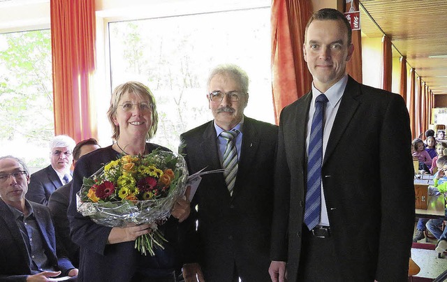 Sie begrten und wrdigten Karin Frit...rd Haas und Brgermeister Erik Weide.   | Foto: Christine Ehlenbrker