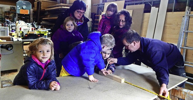 Im Zimmereibetrieb Axel Rathgen machte...e Erfahrungen mit dem Werkstoff Holz.   | Foto: Privat