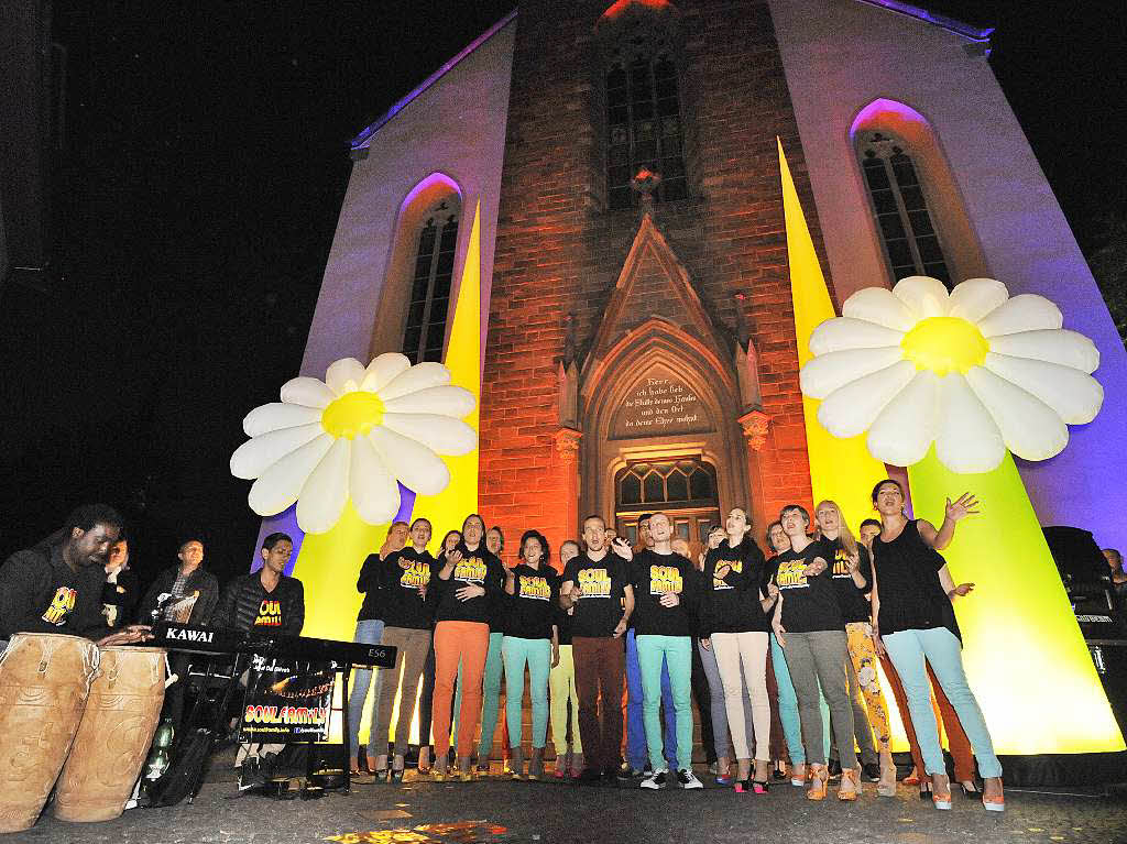 Soulfamily vor der Stadtkirche