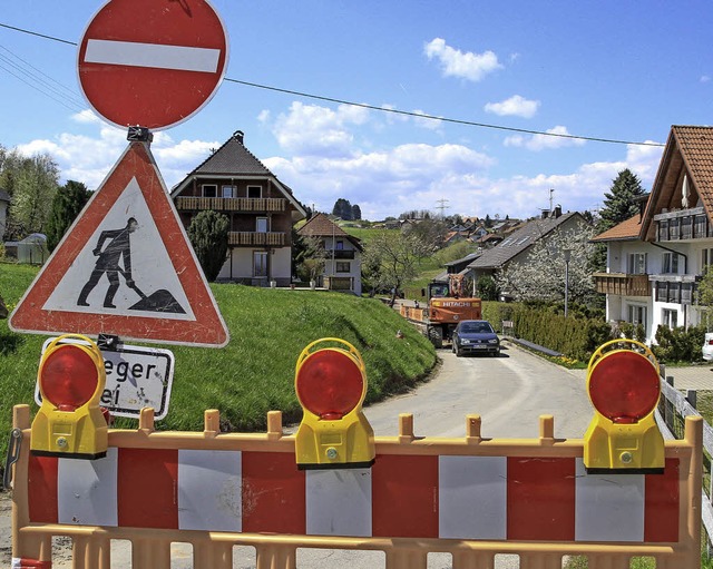 Der Mhlenweg ist wegen des Baus der Nahwrme gesperrt.   | Foto: cs