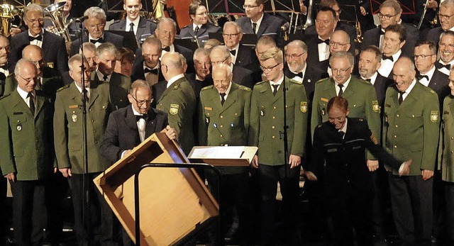 Schmunzeln beim Frhlingskonzert des P...gern platzierte Orchester sehen kann.   | Foto: Wolfgang Knstle