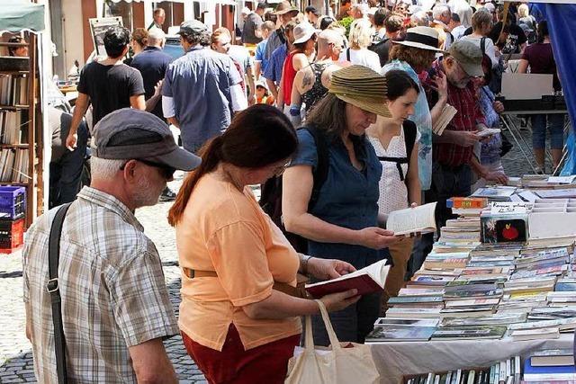 Fotos: Groer Bchermarkt und verkaufsoffener Sonntag in Endingen