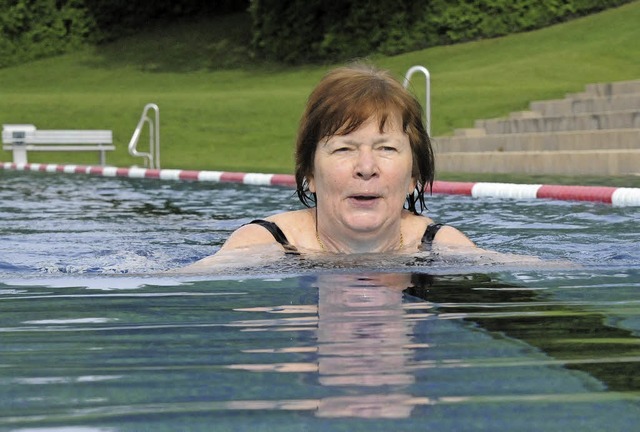 Premierengast im Freibad war gestern k...atur schon im angenehmen Bereich lagen  | Foto: Markus Zimmermann