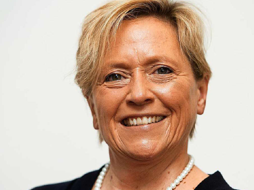 Kultusministerin: Susanne Eisenmann (CDU)   ist bislang Schulbrgermeisterin in Stuttgart. Die 51-Jhrige war Broleiterin des frheren Ministerprsidenten Gnther Oettinger (CDU).