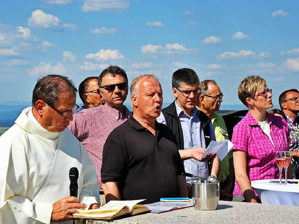 Ein Gipfeltreffen der Wanderfreunde bei Kaiserwetter auf dem Hrnleberg