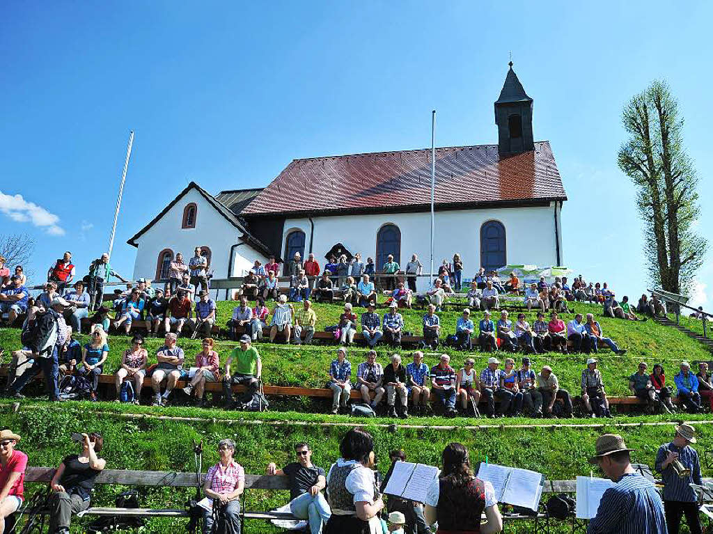 Ein Gipfeltreffen der Wanderfreunde bei Kaiserwetter auf dem Hrnleberg