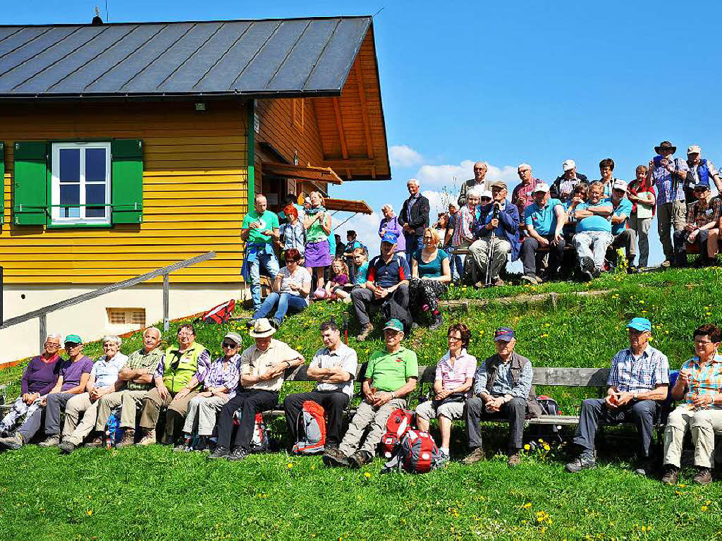 Ein Gipfeltreffen der Wanderfreunde bei Kaiserwetter auf dem Hrnleberg