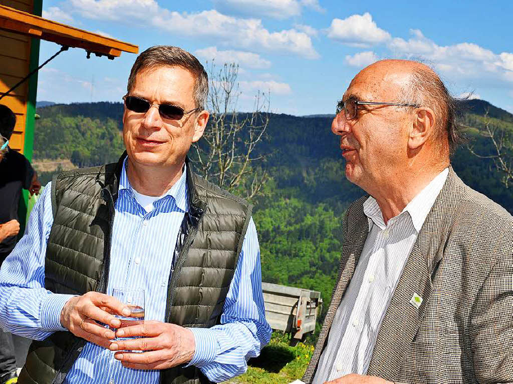 Ein Gipfeltreffen der Wanderfreunde bei Kaiserwetter auf dem Hrnleberg