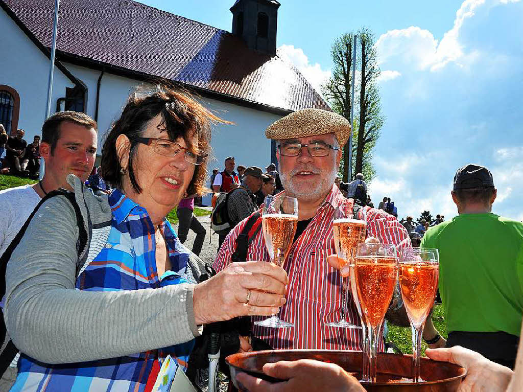 Ein Gipfeltreffen der Wanderfreunde bei Kaiserwetter auf dem Hrnleberg