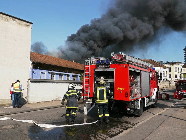 Brand in der Lrracher Teichstrae  | Foto: Willi Adam