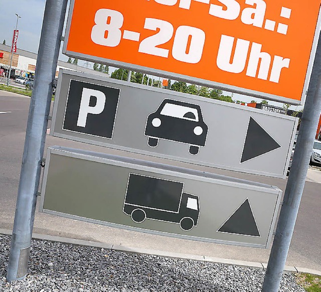 Wo parken? Beim Fachmarktzentrum  mssen Autofahrer suchen.   | Foto: C. Breithaupt