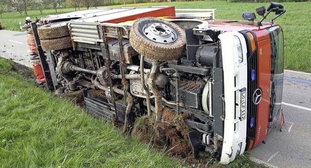 Kernfahrzeug nicht mehr einsatzbereit:...wird, muss ein Gutachter entscheiden.   | Foto: Feuerwehr