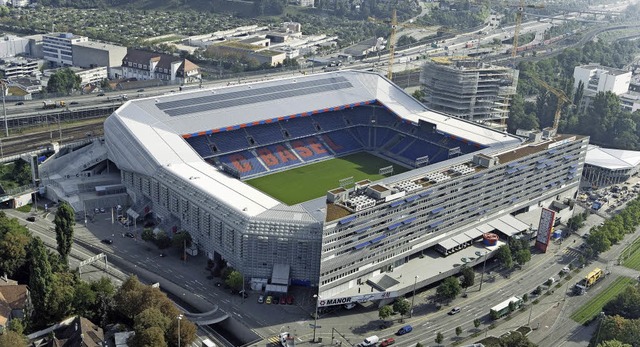 Der St.-Jakob-Park ist nchste Woche S...z des Finales der UEFA Europa League.   | Foto: dpa