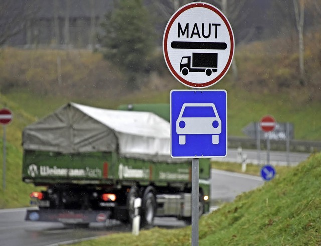 Das Maut-Schild steht bald an allen Bundesstraen.  | Foto: Michael Bamberger