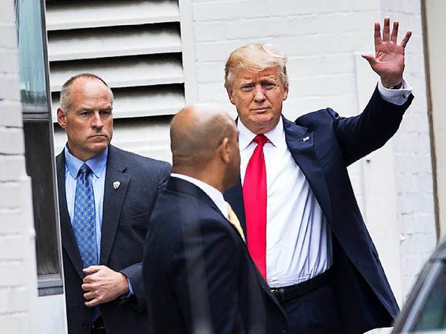 Donald Trump (rechts) vor dem Treffen mit Paul Ryan.  | Foto: AFP
