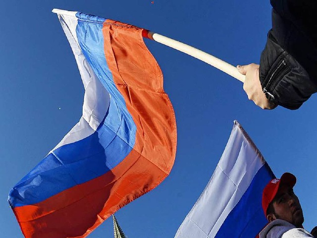Die russische Fahne weht bei vielen Sp.... Sauber geht es dabei nicht immer zu.  | Foto: AFP