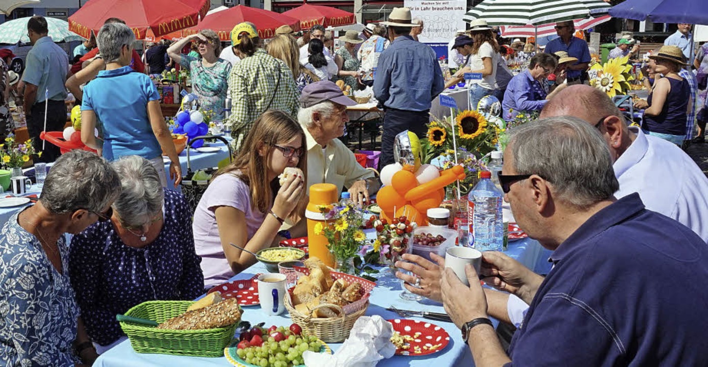Groen Zuspruch fand der Brgerbrunch ...ei Jahren: Alle Tische waren besetzt.   | Foto: ARCHIV: KLAUS SCHWEIZER
