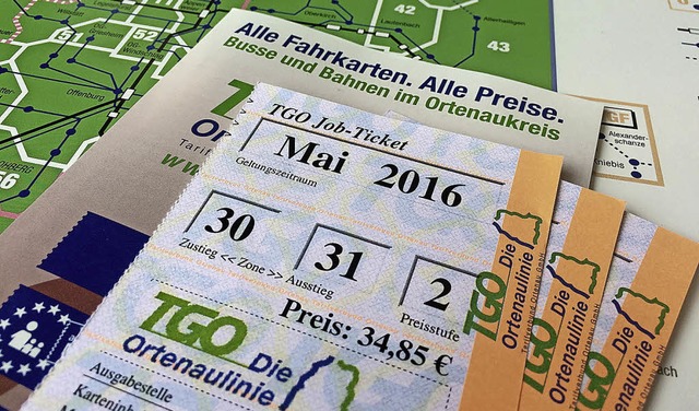 Das Job-Ticket kostet ab 1. August  35...  73,80 Euro als komplette Netzkarte.   | Foto: TGO