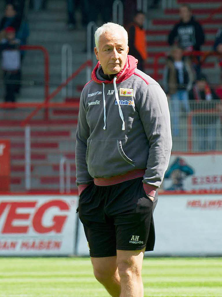 Union Trainer Andr Hofschneider sah dem ganzen eher gelassen entgegen.