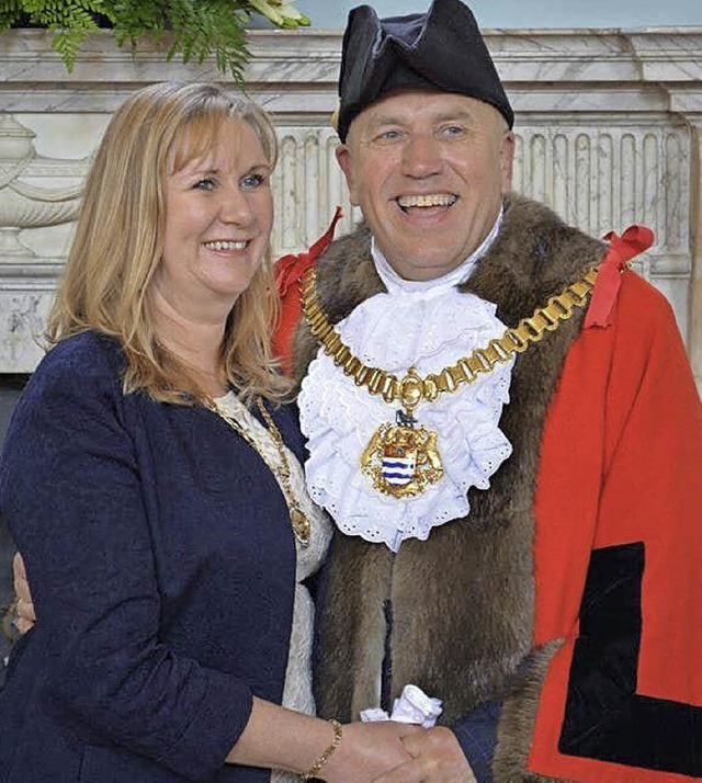 Dean Hyde (Mayor) und seine Lebensgefhrtin Louise Sledmore (Mayoress)  | Foto: Privat