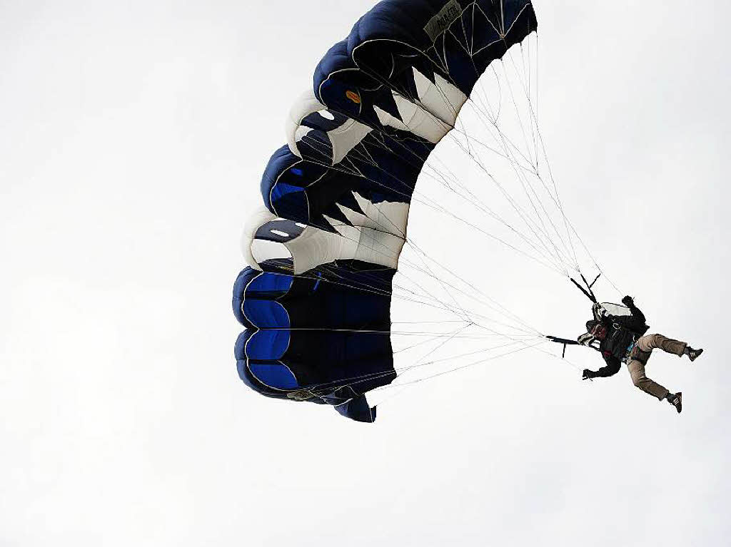 Fallschirmspringen in Lahr