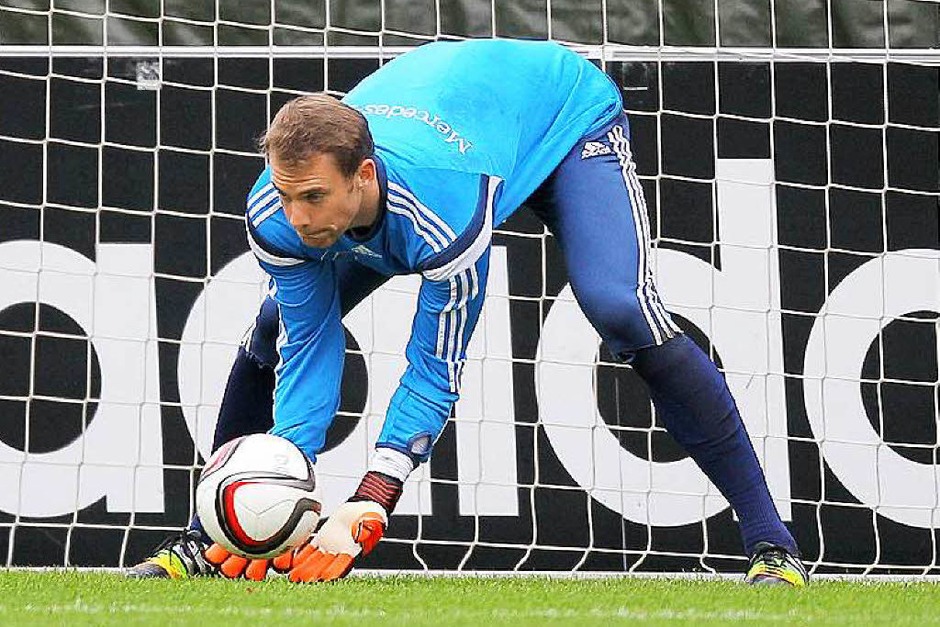 Keine Überraschung gibt es im Tor: Manuel Neuer (Bayern München) ist gesetzt. (Foto: Fredrik von Erichsen) Keine Überraschung gibt es im Tor: Manuel Neuer (Bayern München) ist gesetzt. (Foto: Fredrik von Erichsen)