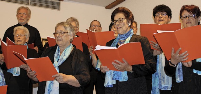 Der Gesangverein Dattingen prsentiert... eine abwechslungsreiche Liedauswahl.   | Foto: Jennifer Ruh