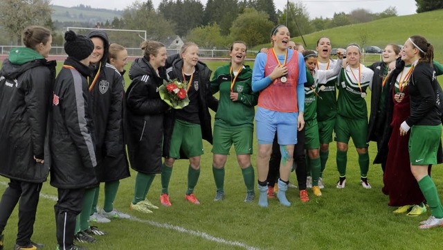 Freude ber Silber im Pokalfinale: die Frauen des FC Freiburg-St. Georgen   | Foto: Benedikt Hecht
