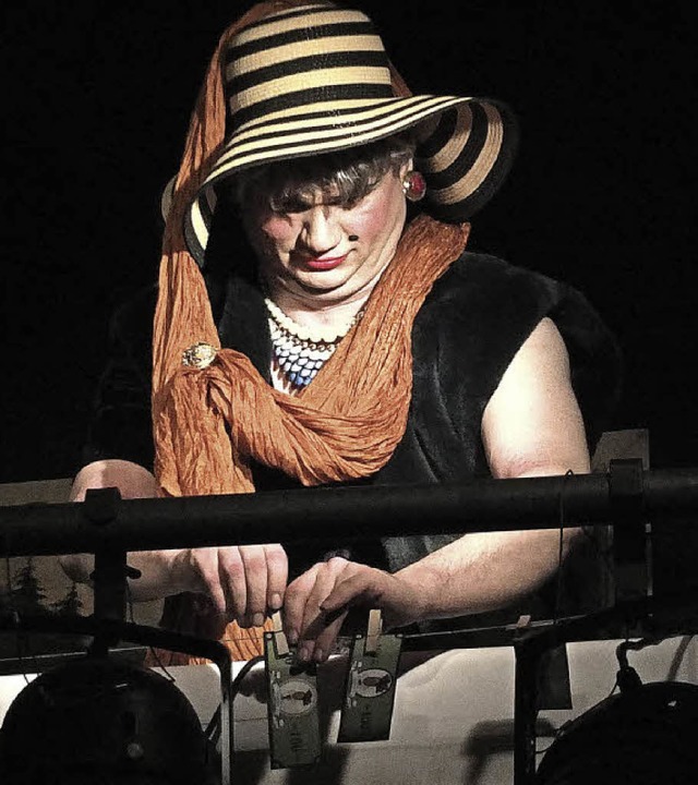 Pasqual Villinger spielte die &#8222;alte Dame&#8220;.   | Foto: Martina David-Wenk