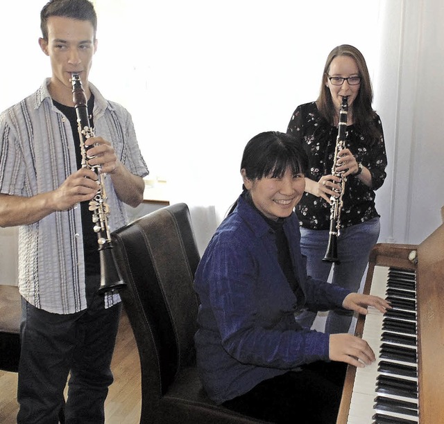 Miako Kelley (Klavier) sowie Dennis Ra...netten) traten  im Caf Wehrahof auf.   | Foto: Michael Gottstein