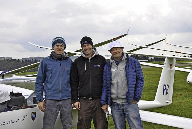 Sportleiter Frieder Gltenbott mit den...ison von der Segelfluggruppe Dittingen  | Foto: Kirsten Lux