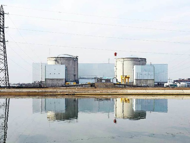 Im Atomkraftwerk Fessenheim steht Bloc... Problemen im nuklearen Bereich still.  | Foto: Christophe Karaba