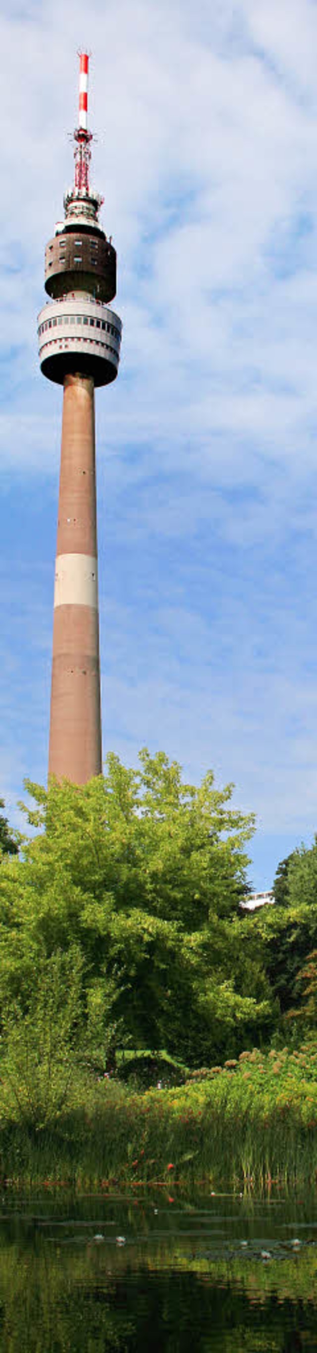 Eines der Dortmunder Wahrzeichen: der Florianturm  | Foto: dpa-tmn